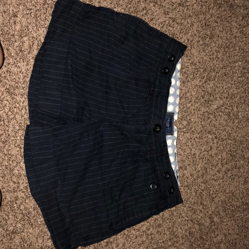American Eagle pinstriped shorts - size 2 (4)